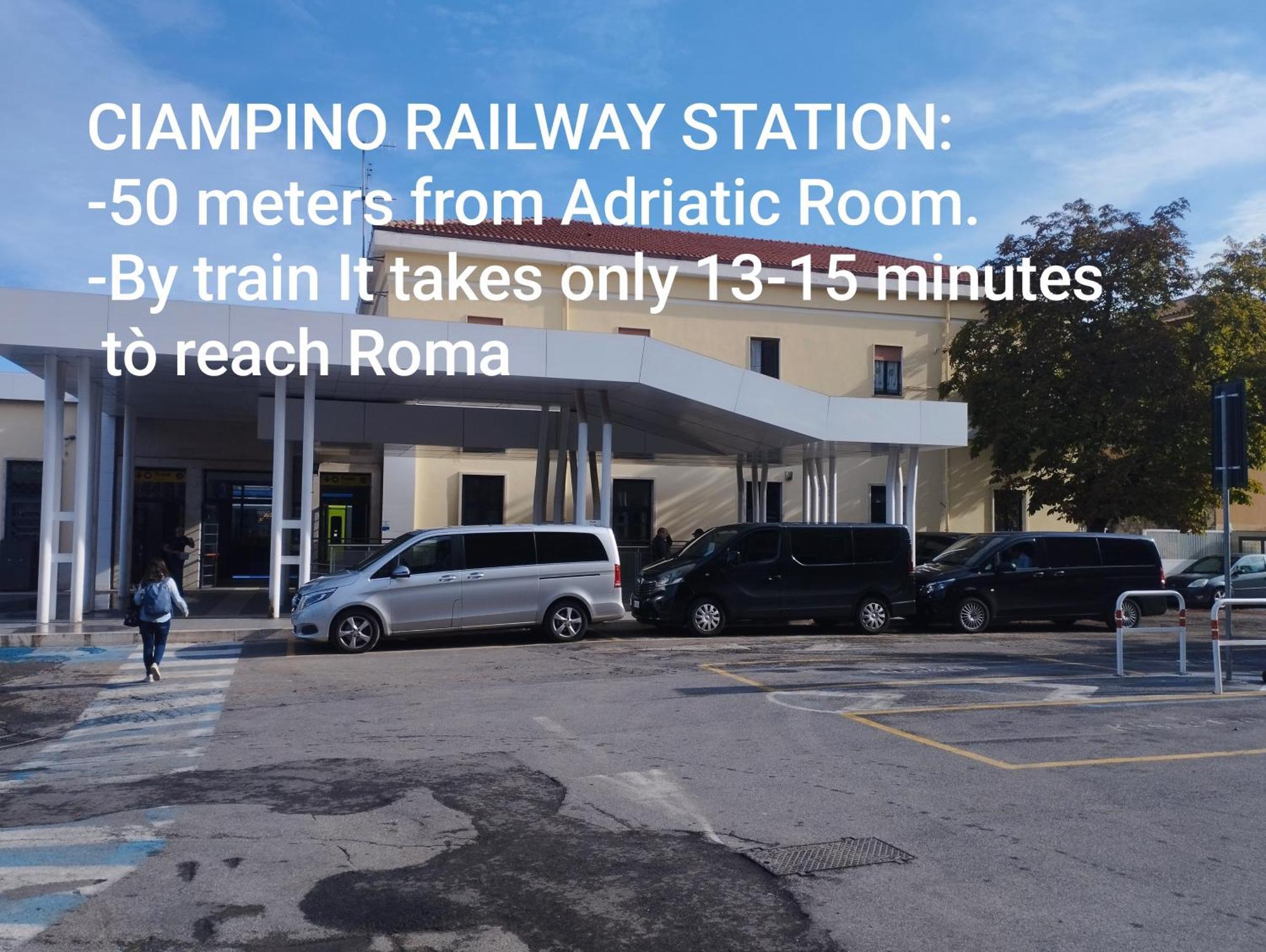 Adriatic Room 50 M Dalla Stazione Ferroviaria Di Ciampino E Dalla Navetta Aeroportuale Extérieur photo