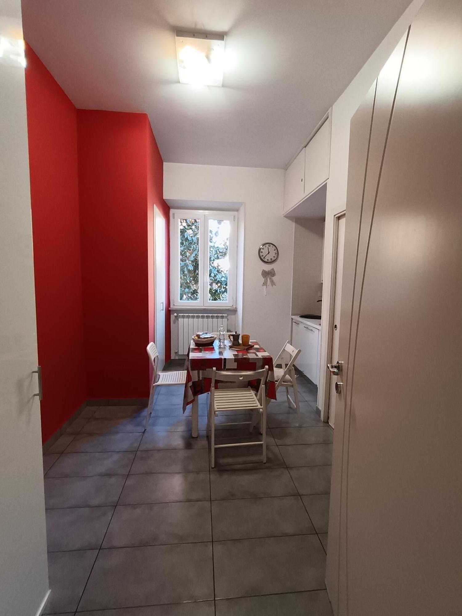 Adriatic Room 50 M Dalla Stazione Ferroviaria Di Ciampino E Dalla Navetta Aeroportuale Extérieur photo