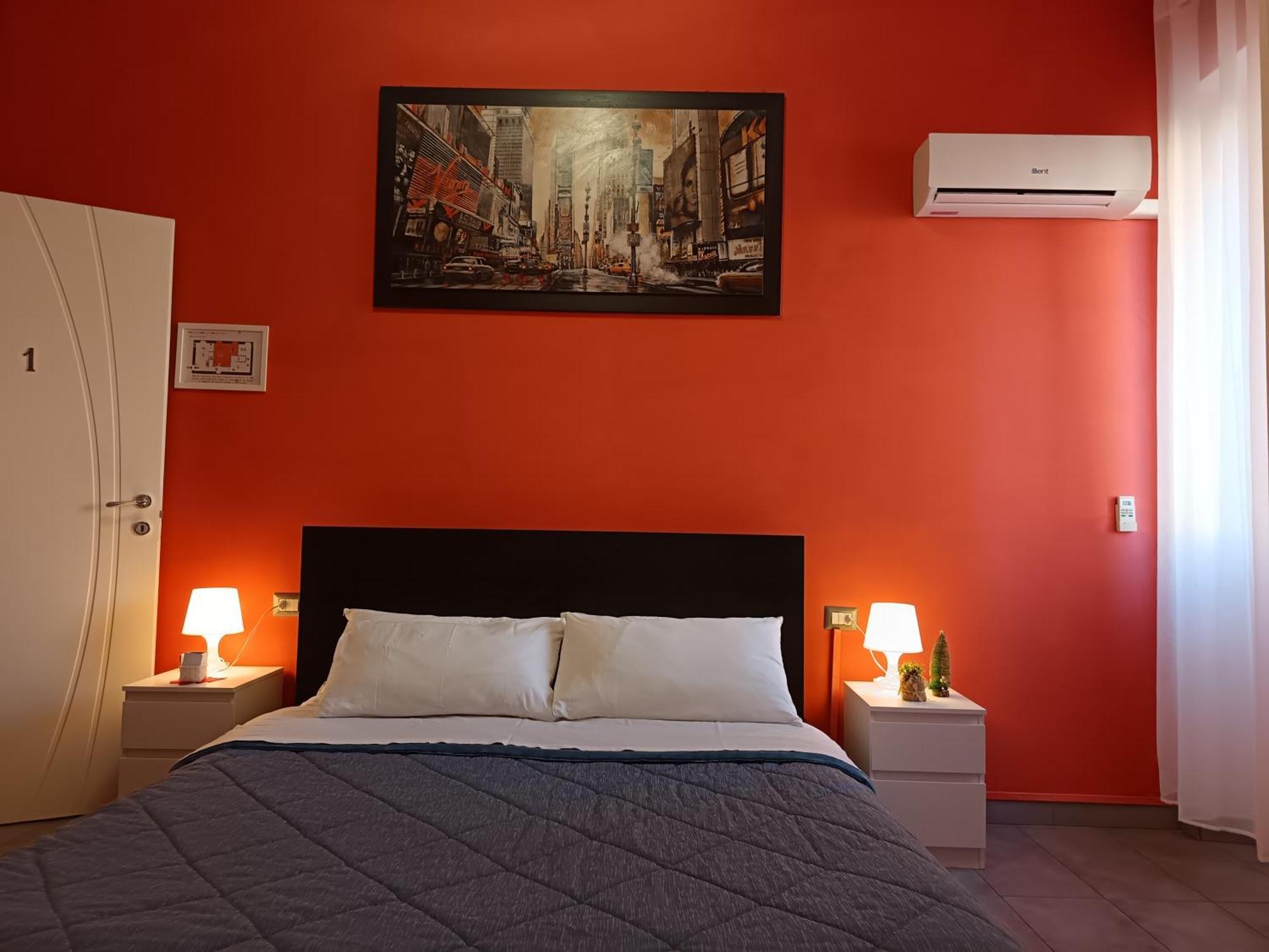 Adriatic Room 50 M Dalla Stazione Ferroviaria Di Ciampino E Dalla Navetta Aeroportuale Extérieur photo